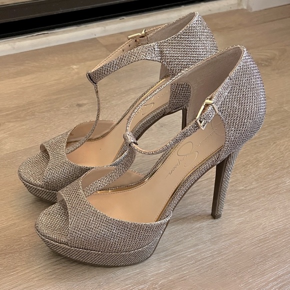 Jessica Simpson Bansi platform gold heels - Picture 4 of 9